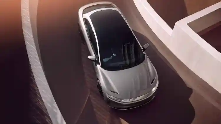 Lucid Air: California Design and Saudi Assembly Redefining the Luxury Electric Sedan