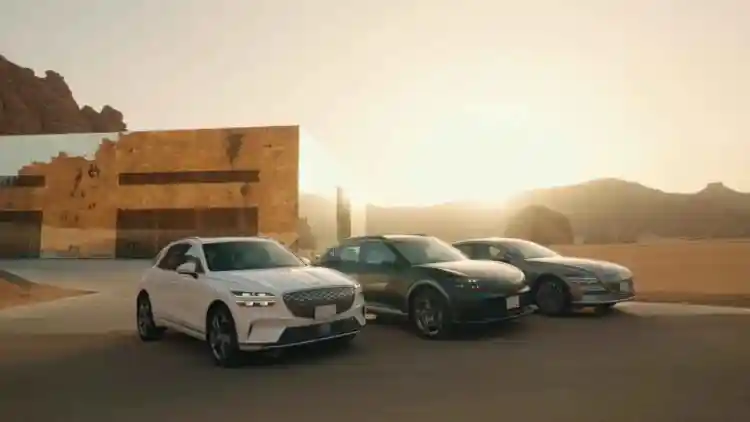 أساطيل الأساطير: من يقترب من لقب أغلى جراج بين نجوم الدوري السعودي؟