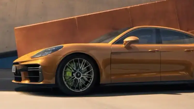 أقوى السيارات الهجينة قابلة للشحن لعام 2025 تجربة كهربائية مرنة للاستخدام اليومي