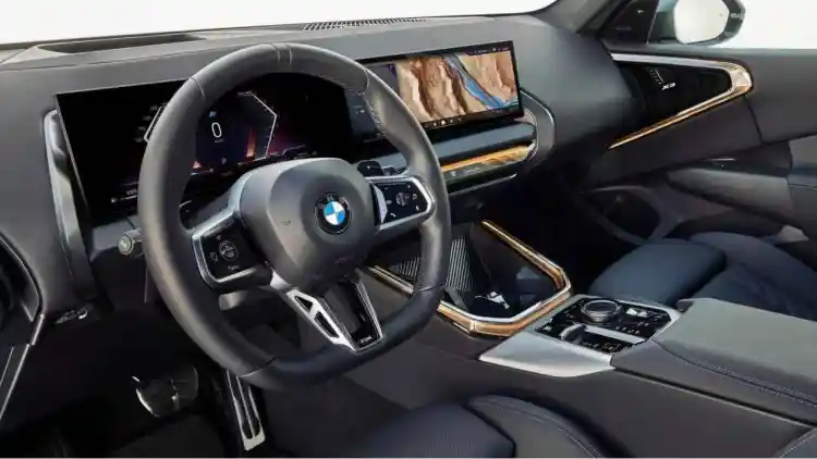 استدعاء جديد لسيارة بي إم دبليو إكس 3 موديل 2026: خلل برمجي في نظام التوجيه يطلق تحذيرًا أمنيًا – كل ما يجب أن يعرفه المالك