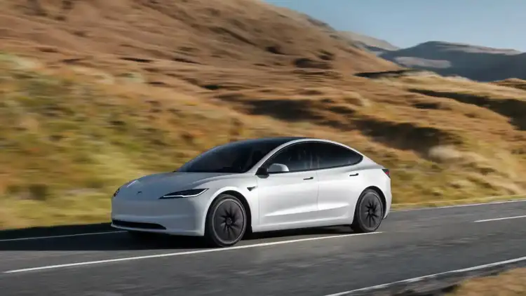 Comparison of BYD Seal and Tesla Model 3: Redefining Daily Electric Driving in Saudi Arabia