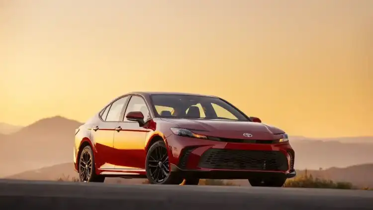 2026 Camry Hybrid in Saudi Arabia: True Progress or Higher Cost for the Same?