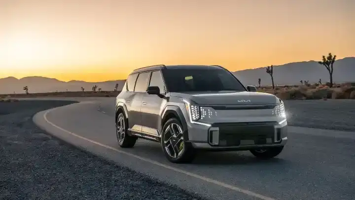 Kia EV9 2025 in Saudi Arabia The Largest Luxury Electric Family SUV with Advanced Technology and Spacious Design