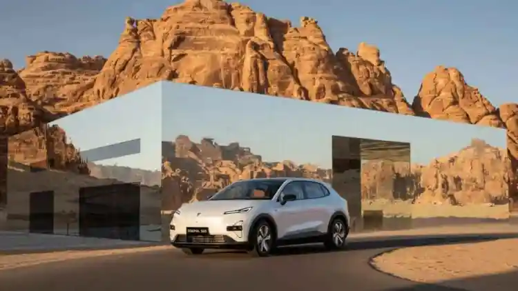  ديبال REEV: ثورة الهجينة السعودية - 1000 كم بدون شحن في رؤية 2030!