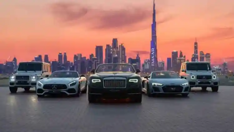دبي 2026: ألوان السيادات الفاخرة تهيمن - إطلالة مستقبلية مذهلة!