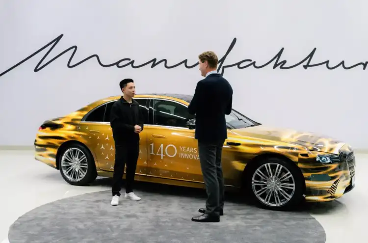 ثورة مرسيدس S-Class 2027: 50% سيارة جديدة كلياً - V8 يعود أقوى!