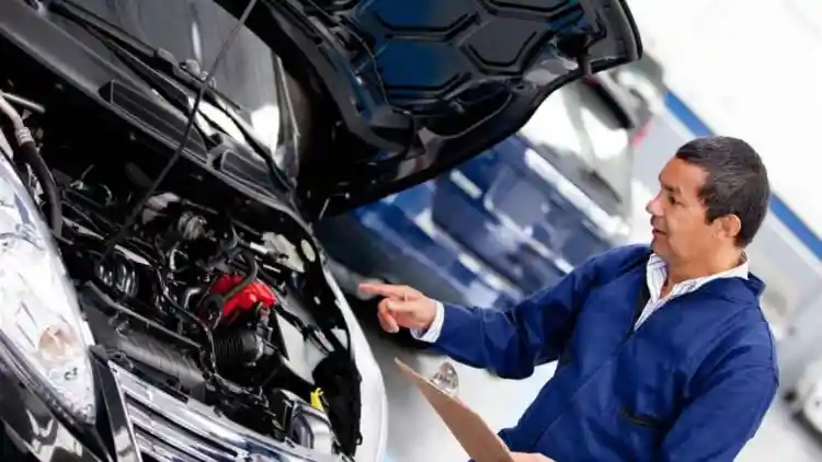 قبل أن تتعطل سيارتك: دليل ذكي لصيانة السيارة في السعودية يوفر عليك الورش والتكاليف