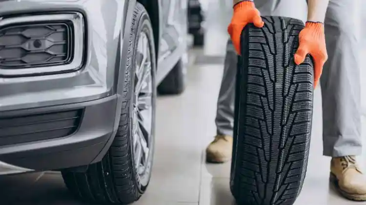 When Do Your Tires EXPLODE? 2026 Guide Reveals TRUE Tire Age in Saudi Heat!