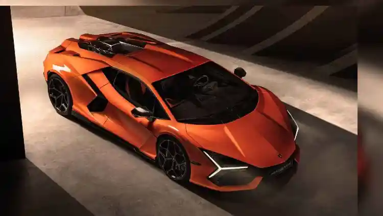 A Technical Alert for Sant’Agata’s New Beast :Lamborghini Revuelto 2026 Under Recall Spotlight: Does the Supercar Image Suffer?