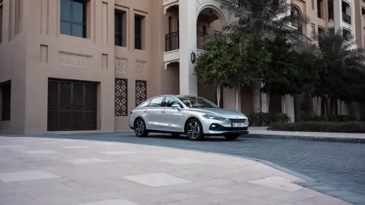 ROEWE 2026 UAE Buyer's Guide: The New Benchmark for Premium PHEV in the Middle East