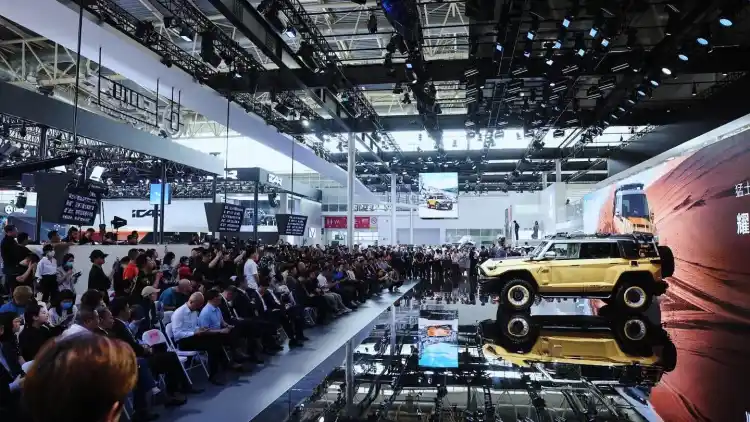 2026 Beijing Auto Show | L3 Autonomous Driving Scales Up, Solid-State Battery Enters Vehicle Validation, Ultra-Fast Charging Enters Megawatt Era – Five Technology Trends Reshape the Industry, Middle East Welcomes New Era of Intelligent EVs