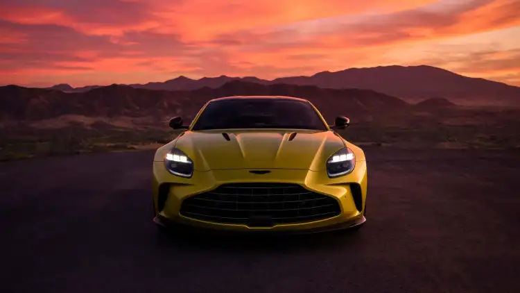 Aston Martin Unveils the New Vantage GT4 for Racing with a Bold Exterior and Track-Ready Interior