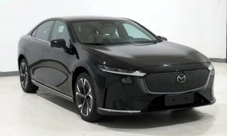 2025 مازدا EZ-6 2025: دخول جديد وجريء في سوق سيارات السيدان