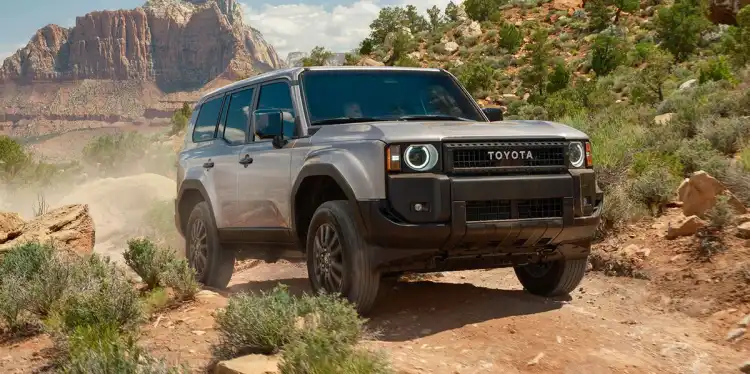 2024 تويوتا برادو 2024 بسعر يبدأ من 210,000 ريال سعودي