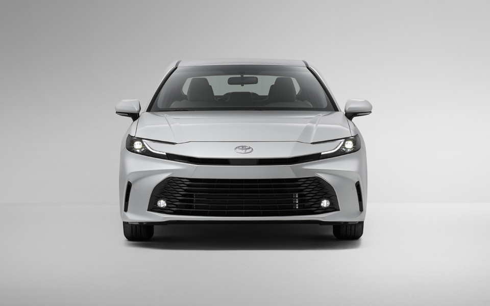 2025 Toyota Camry goes on sale in Saudi Arabia with a starting