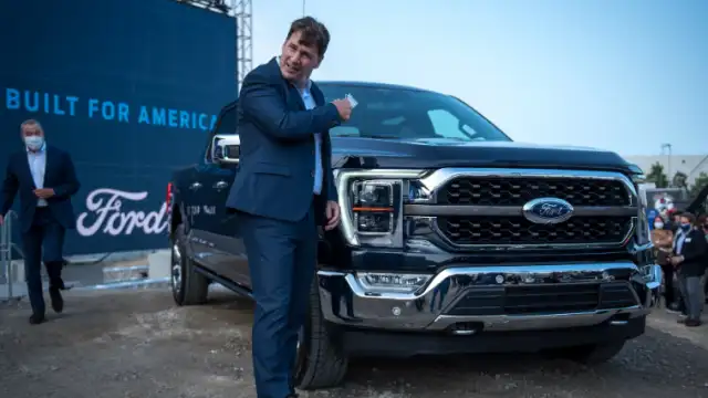 Ford CEO Emphasizes the Need for Americans to Rediscover Their Love for Smaller Cars
