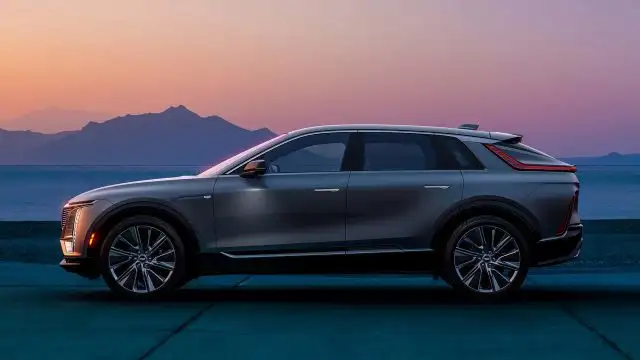 Cadillac Will Continue to Sell Internal Combustion Engine Cars After 2030