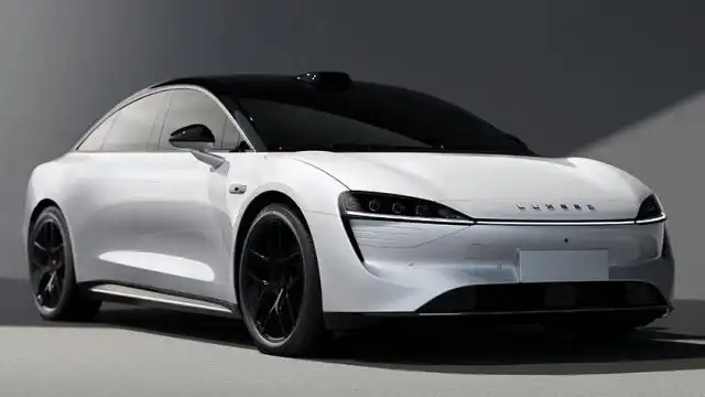 Chery and Huawei partner to launch new brand Luxeed, first model Luxeed S7 vs of Tesla Model 3