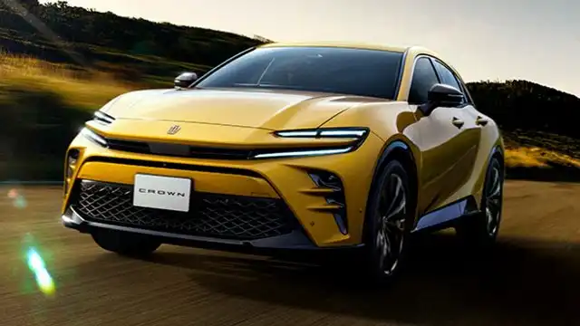 Toyota Crown Sport SUV Debuts in Japan with Ferrari Purosangue Inspiration Priced at $40,000