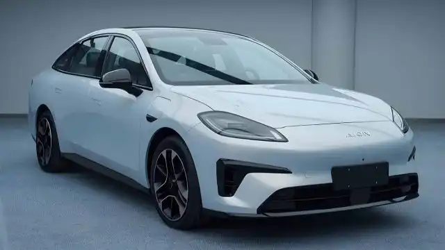 Revealing New Electric Sedan: Jack Ion RT