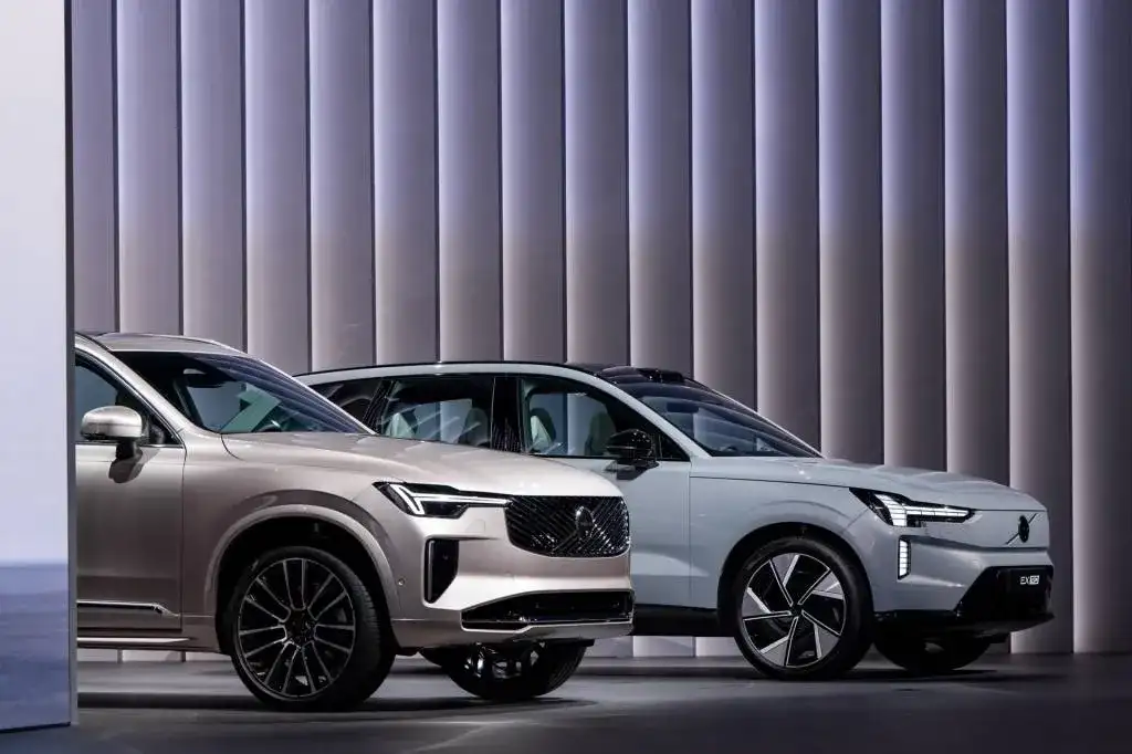 2025.5 فولفو XC90 و 2025 فولفو EX90
