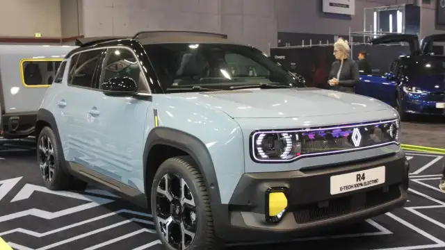 The All-New Electric Renault 4 Debuts at the 2024 Paris Motor Show