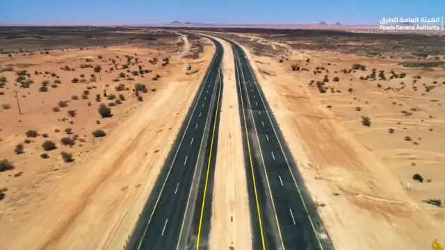 السعودية تمتلك نصف مليون كم من الطرق الطولية