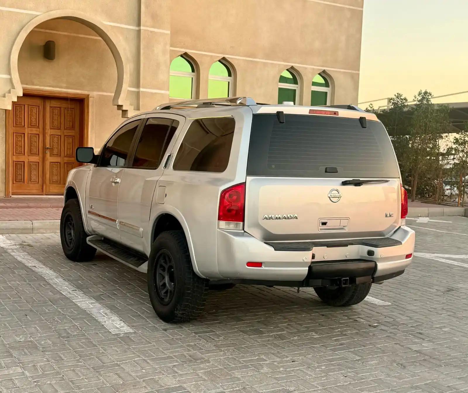 نيسان أرمادا 2012