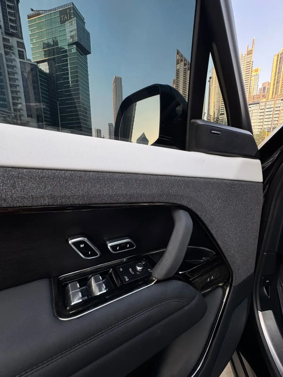 لاند روفر رينج روفر 2023 3L