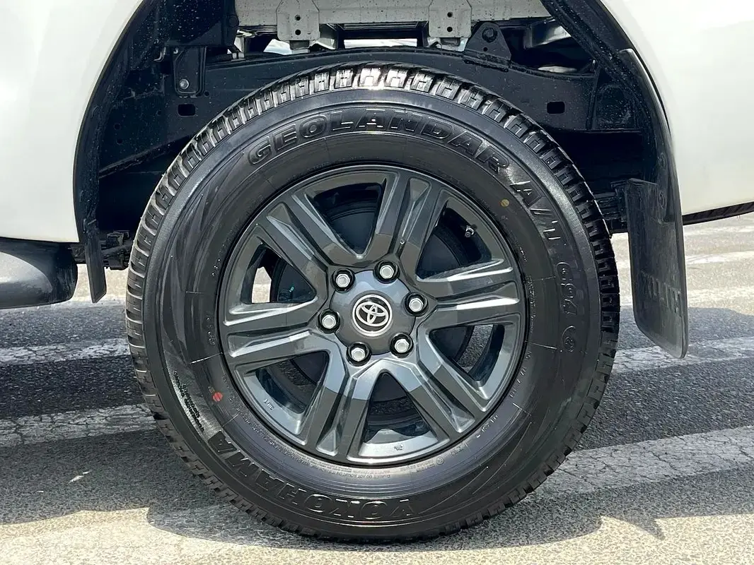 Toyota Hilux 2026 2.7L