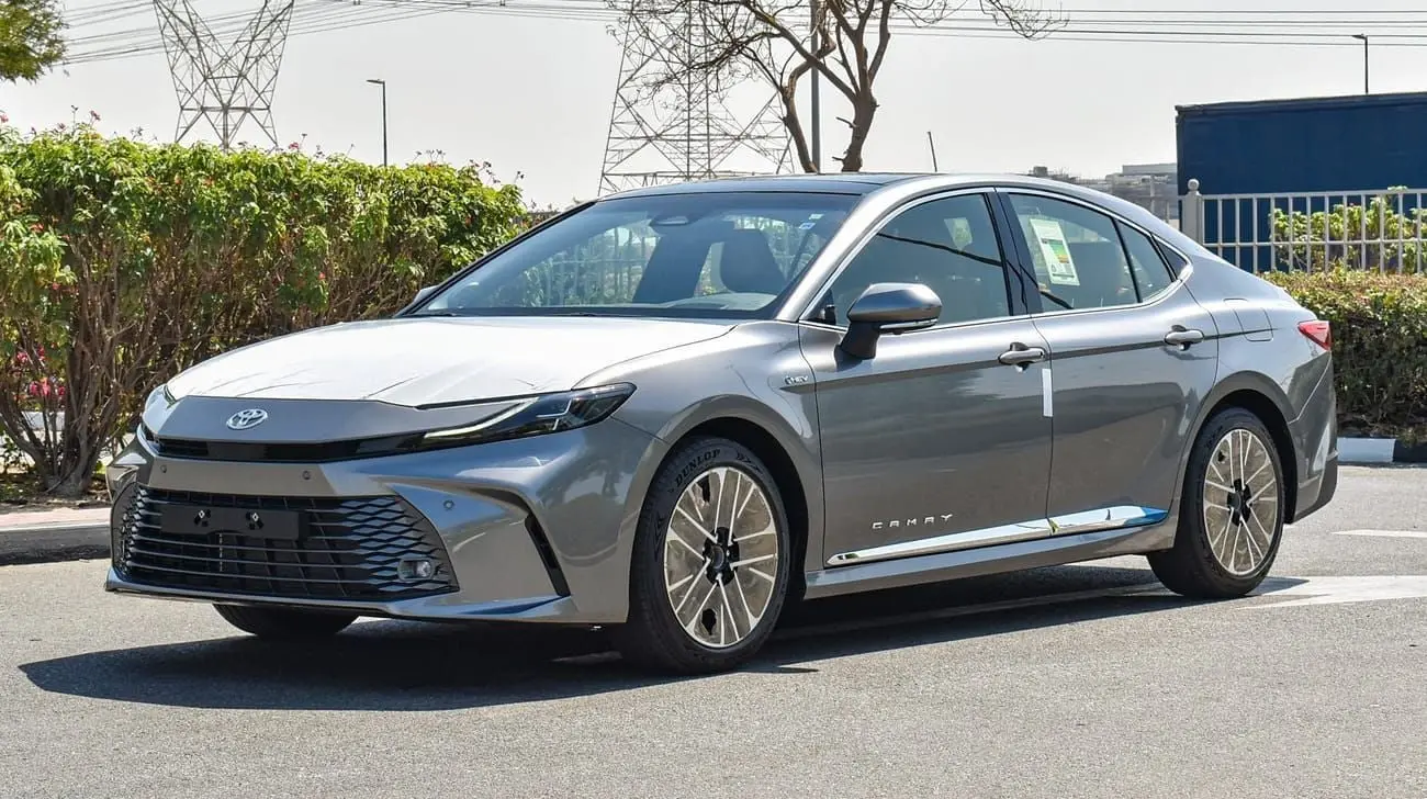 Toyota Camry HEV 2025 2.5L
