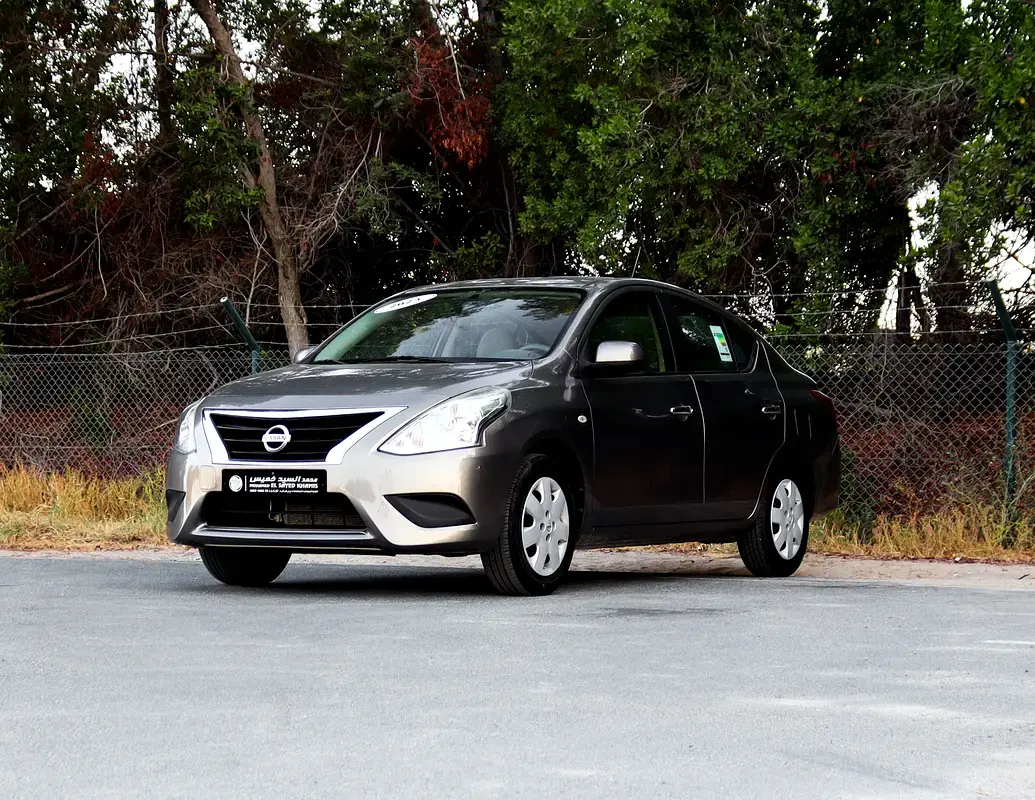 Nissan Sunny 2023