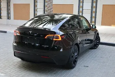 تسلا موديل Y 2023