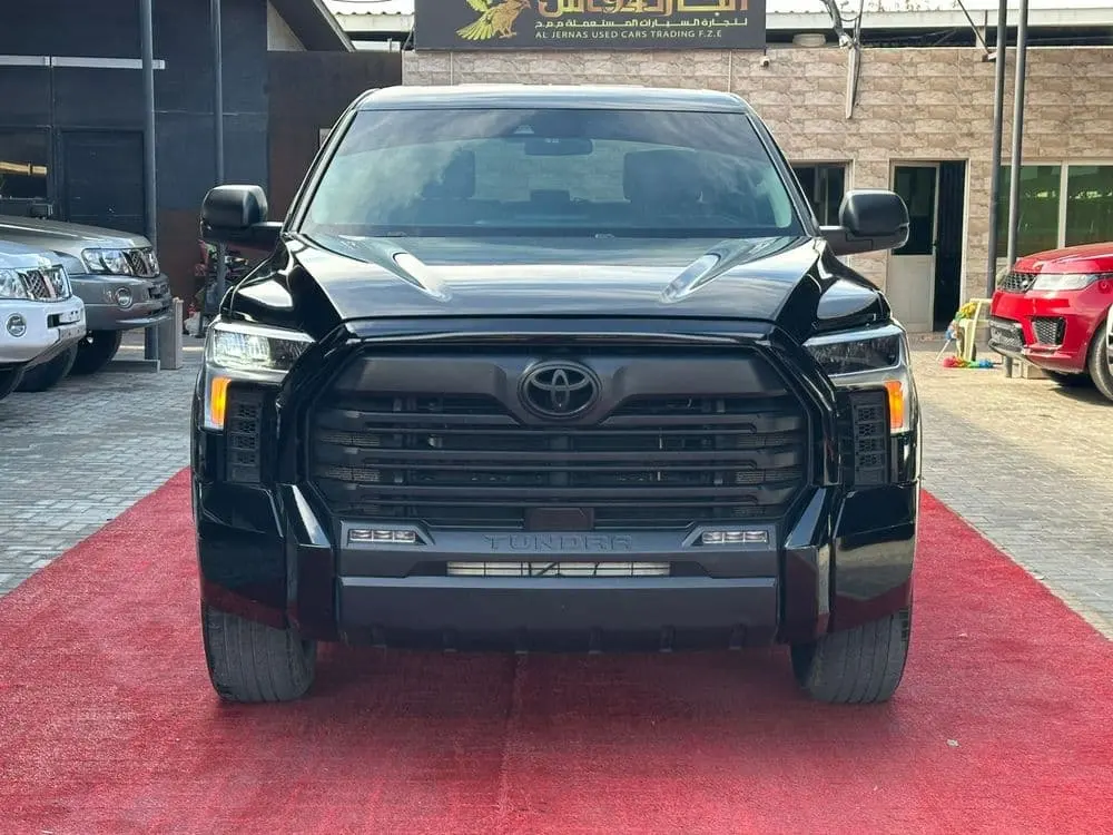 Toyota Tundra 2023 5.7L