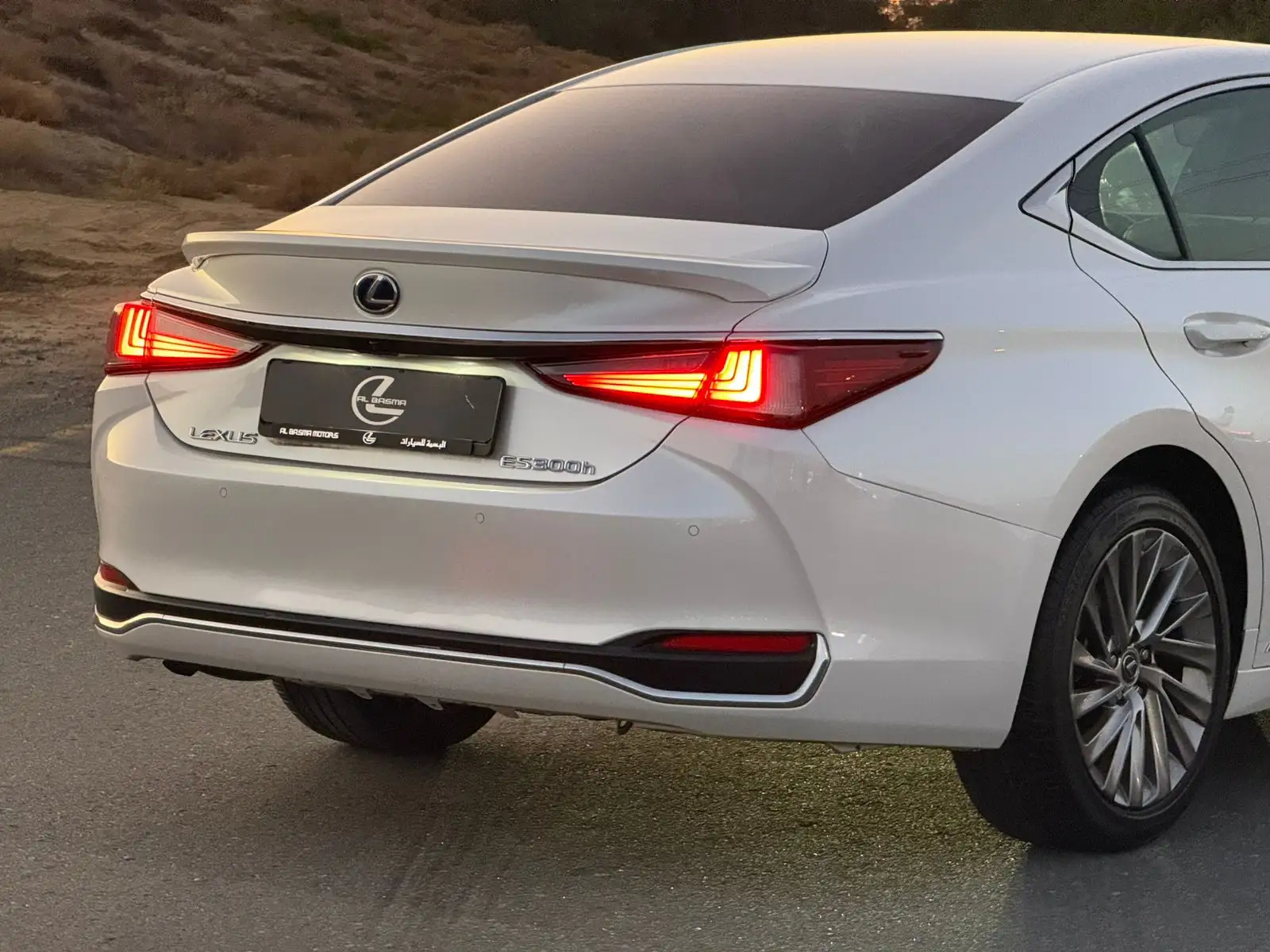 Lexus ES 2020