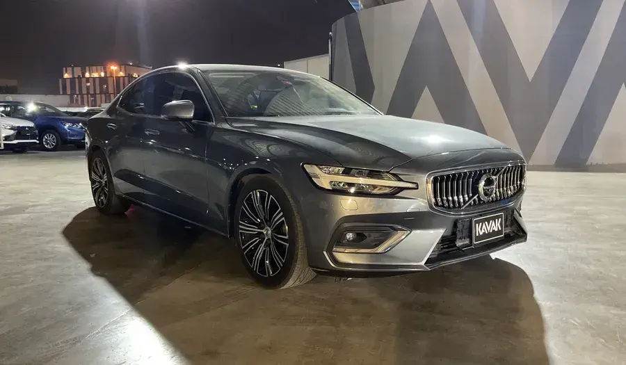 فولفو S60 2020 2L