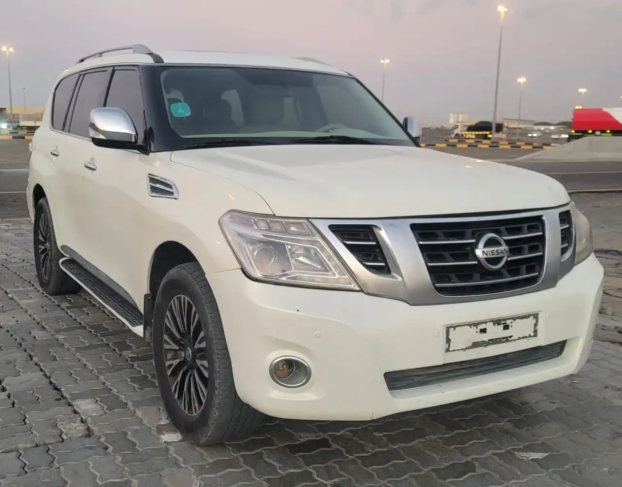 نيسان باترول 2011 4L