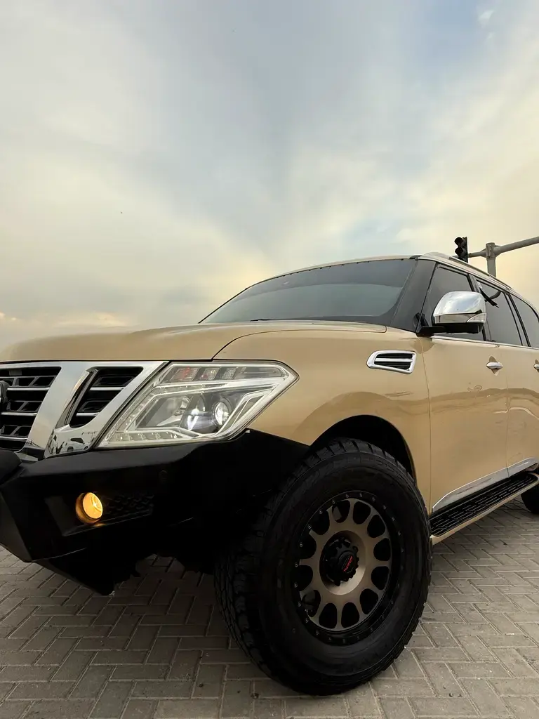 Nissan Patrol 2011 5.6L