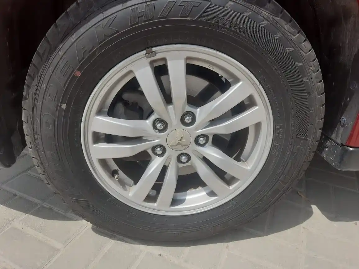 ميتسوبيشي آوتلاندر 2015