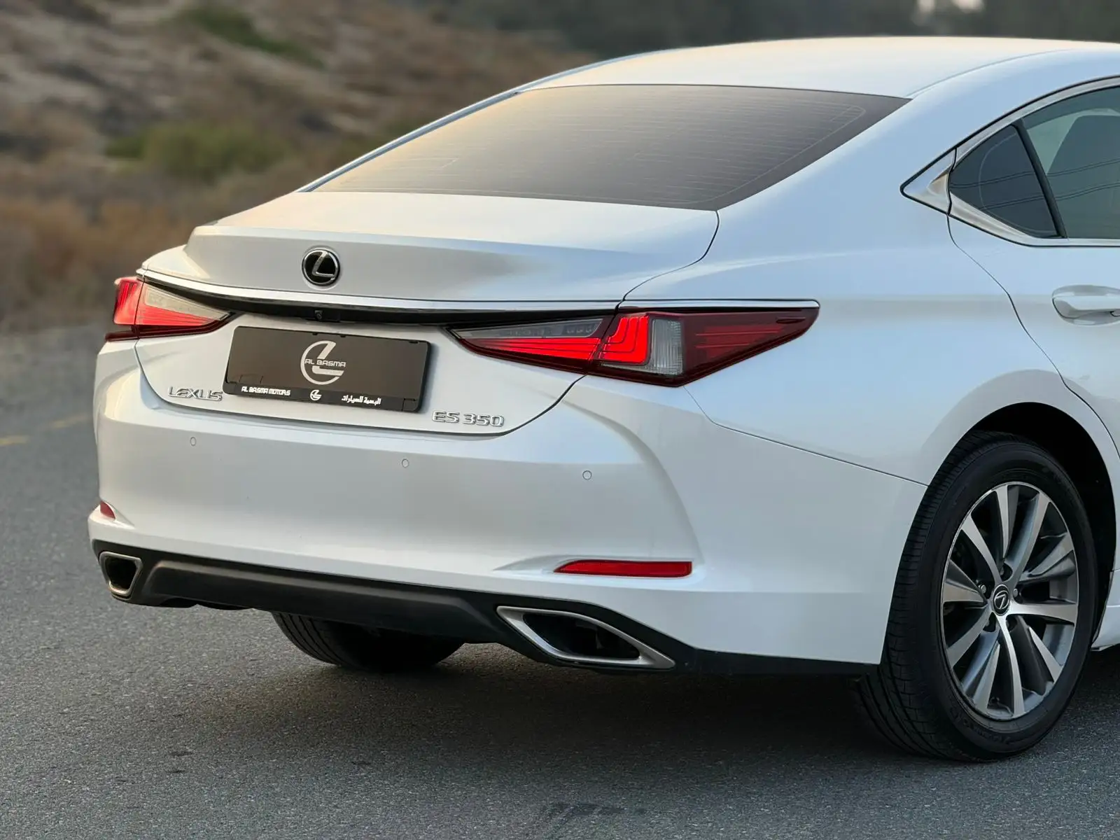 Lexus ES 2019