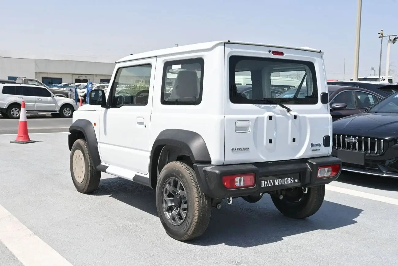 سوزوكي جيمني 2025 1.5L