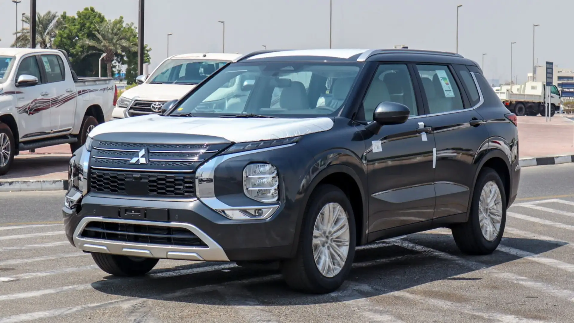 Mitsubishi Outlander 2025