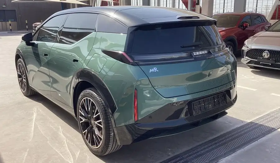 زيكر X 2024 undefinedL