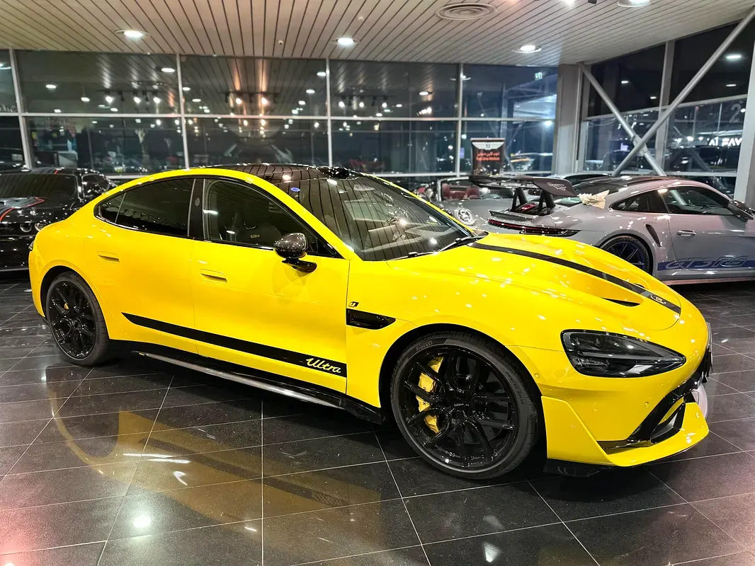 Xiaomi SU7 Ultra 2025