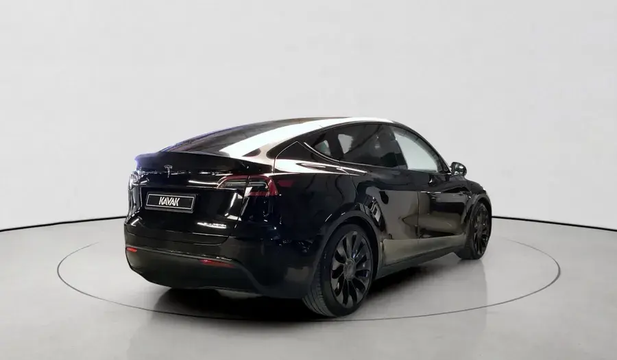 تسلا موديل Y 2024 undefinedL