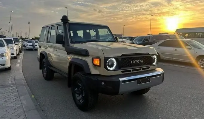 تويوتا لاند كروزر 70 2024 2.8L