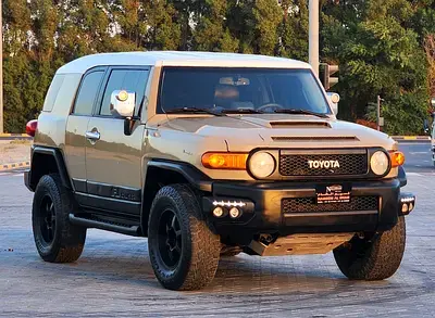 تويوتا اف جي كروزر 2013