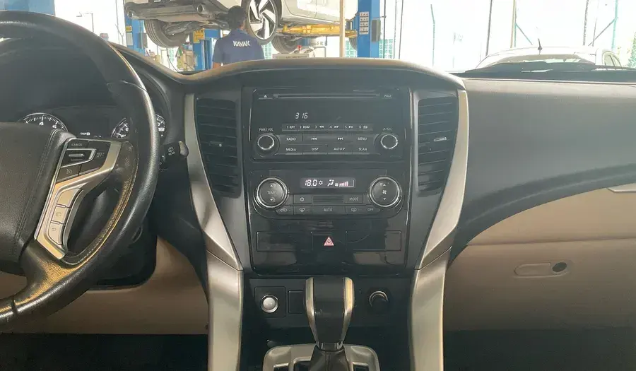 Mitsubishi Montero 2017 3L