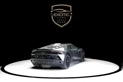 لامبورغيني هوراكان 2023