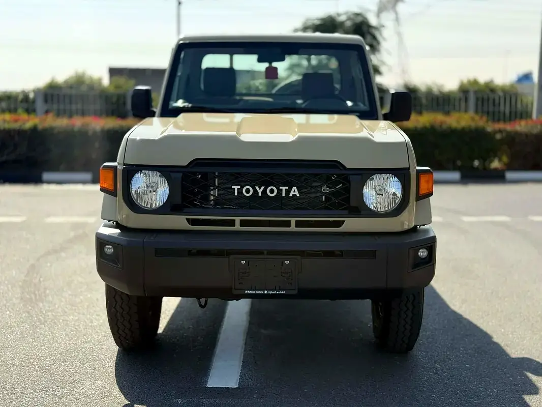 Toyota Land Cruiser Pick Up 2025 4L